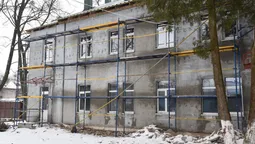 Показали, як ремонтують амбулаторію на Вересневому (фото)