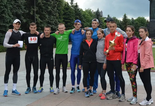 У центрі Луцька понад 400 бігунів змагалися за перемогу (фото)