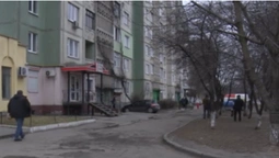 20 років без ремонту: лучани вимагають навести лад у дворі (відео)