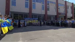 У Луцьку біля училища відкрили фотостенд пам’яті загиблих військовослужбовців (фото)