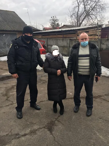 Ковельські поліцейські упіймали шахрайку: вона вкрала 12 тисяч (фото)