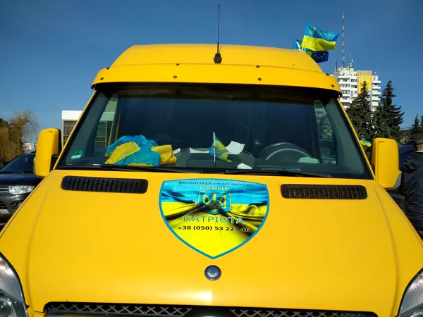 Волиняни везуть на Схід пасхальну допомогу (фото)