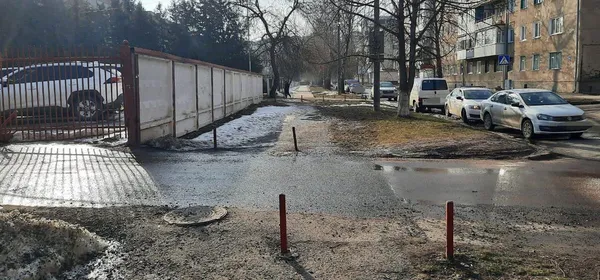 Шукають очевидців: біля обласної лікарні в Луцьку збили чоловіка – водій зник