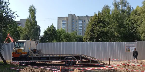 На місці згорілого кафе «Кришталь» у Луцьку зведуть бізнес-центр із квартирами (фото)