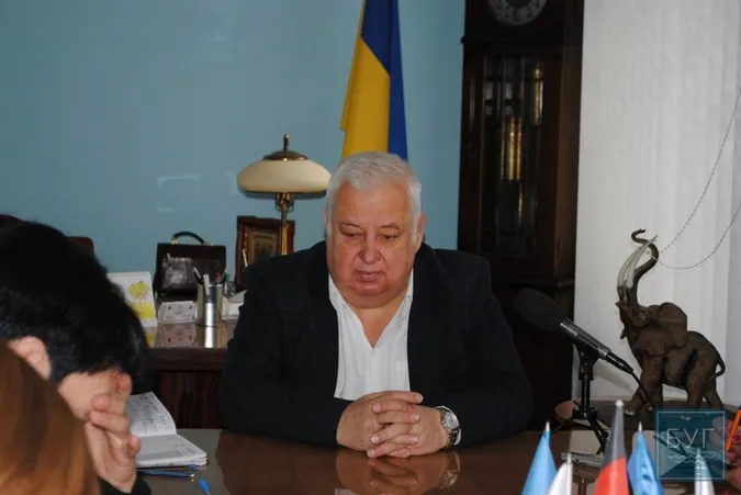 Мер Володимира-Волинського розкритикував ремонт доріг у місті
