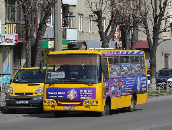 Повернули з Києва: Луцьком курсує старий «Богдан» в новому образі (фото)