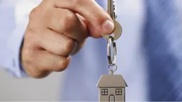 Скільки років треба працювати, щоб купити квартиру у Луцьку (інфографіка)