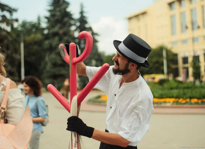 «Мандрівний вішак» завітає у «Промінь»*