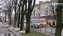 У Луцьку – масштабна автотроща: міст на проспекті Перемоги паралізовано (оновлено, фото)