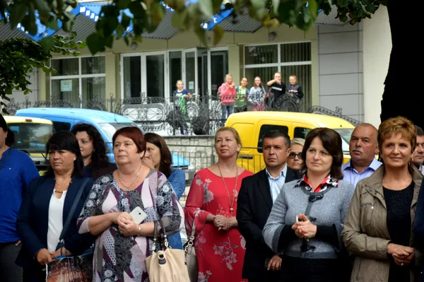 У Луцьку відкрили центр, що займатиметься особливими дітками (фото)