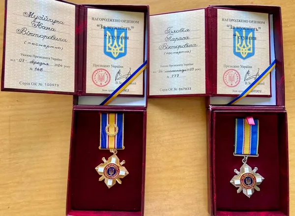 На Волині матерям полеглих бійців вручили нагороди синів (фото)