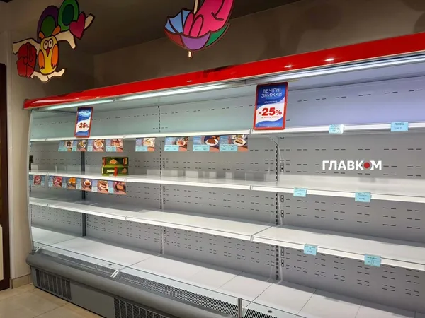 Хайп минув: морозиво Roshen, яке розмітали з полиць, тепер розпродують (фото)