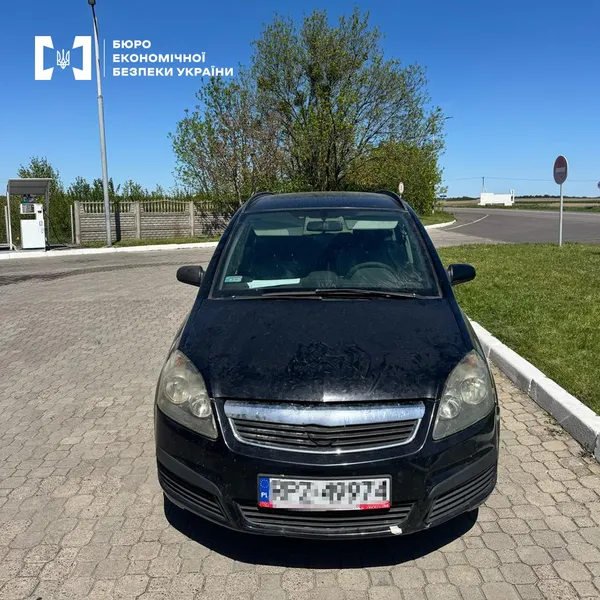 Волинянина судитимуть за продаж гуманітарних авто на понад 2 млн (фото)