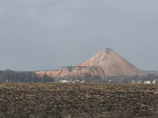 «Під звуки пострілів і вибухів»: луцькі волонтери привезли допомогу на Донеччину (фото, відео)
