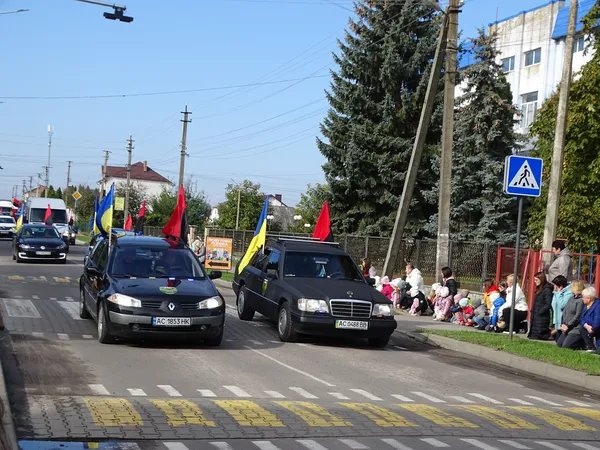 Вважався зниклим безвісти: на Волині попрощалися з воїном Михайлом Ткачуком (фото)