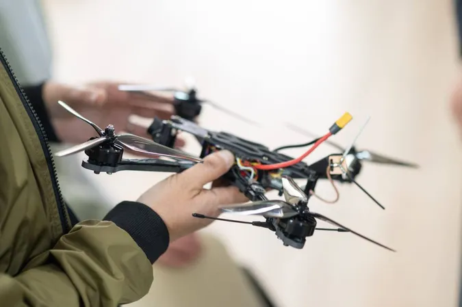 Українців закликають збирати FPV-дрони вдома