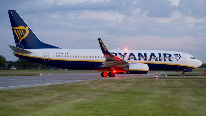 Компанія Ryanair анонсувала 40 рейсів з України