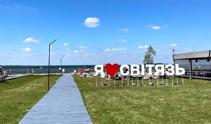 На Світязі біотуалети миють щодня: у нацпарку прокоментували ситуацію із переповненими вбиральнями