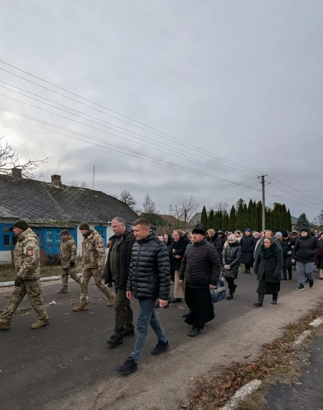 На Волині попрощались із загиблим воїном Валентином Поліщуком (фото, відео)