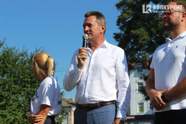 У Луцьку стартував перший чемпіонат міста зі стрільби з лука (ФОТО)