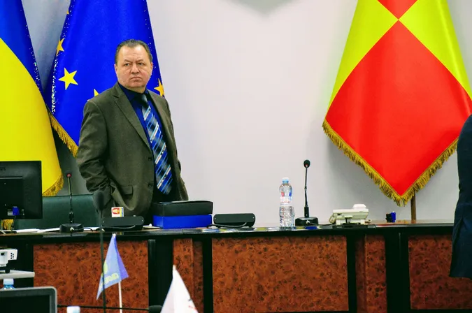 Пустовіт хоче розібратися з посадовцями, які «прогуляли» нараду в Луцькраді