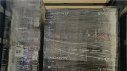 На волинській митниці затримали водія з нелегальними телевізорами (фото)
