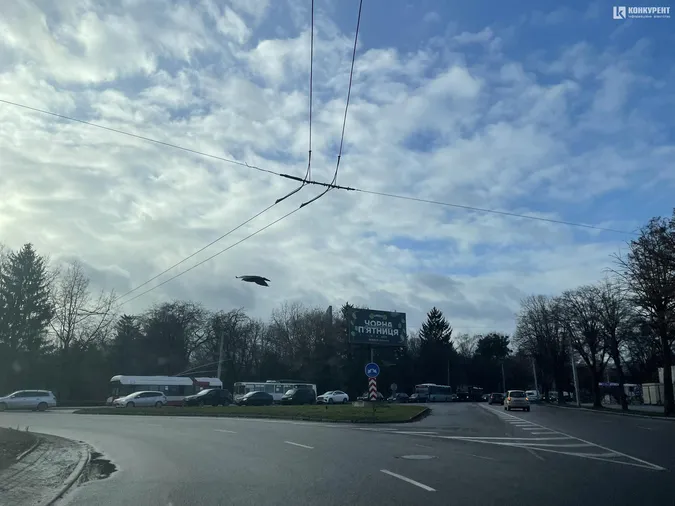 У Луцьку цілий проспект паралізувало через аварію (відео)