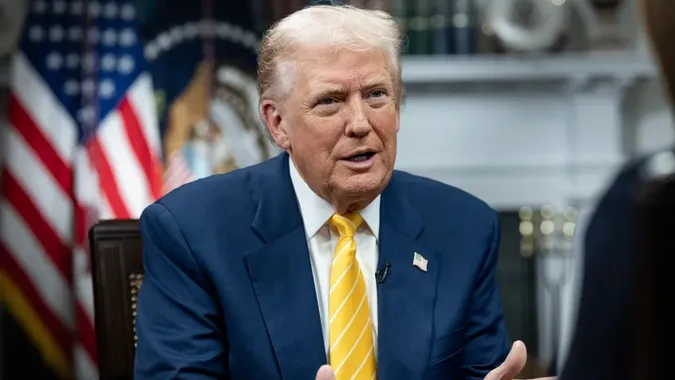 У Данії є людина, робота якої – стежити за заявами Трампа