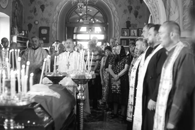 Луцька громада попрощалась з загиблим Героєм Миколою Близнюком (фото)