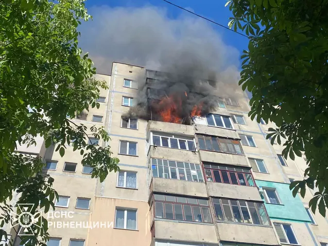 Жахлива пожежа у Рівному: загинула дитина, ще троє – у лікарні (фото)