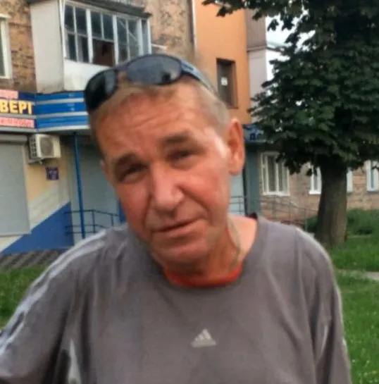 За крадіжку: поліція розшукує 54-річного нововолинця (фото)