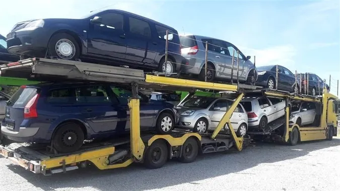Половина ввезених в Україну авто з 2019 року – старіші 10 років