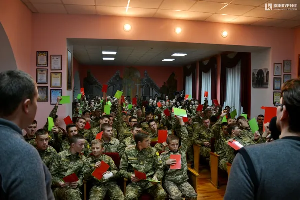 Чому наркотики – зло? Волинським ліцеїстам розказали про життя без залежностей (фото)