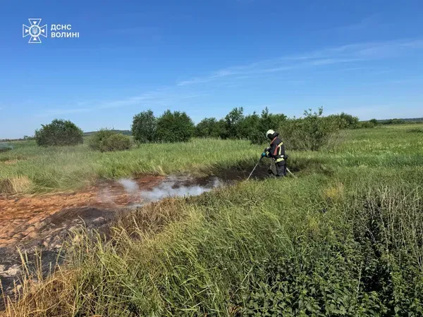 🔥 Одне торфовище загасили, інше – досі тліє: яка ситуація з пожежами на Волині (відео)
