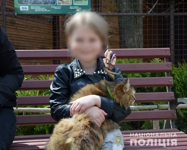 У Луцьку патрульні провели екскурсію для вимушених переселенців (фото)