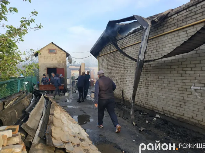 Показали, що залишилося від гуртожитку після масштабної пожежі в Рожищі (фото)