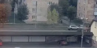 Врізався у стовп і тікав пішки: у Ковелі під час погоні авто ТЦК протаранило цивільну машину
