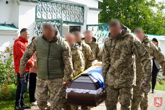 На Волині провели в останню дорогу Героя Романа Нікітіна (фото)