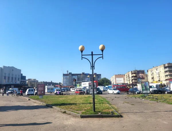 На ринку в Ковелі облаштували безплатні місця для торгівлі сільгосппродукцією (фото)