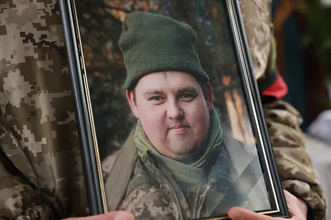 У Луцькій громаді попрощалися з загиблим на Курщині воїном Андрієм Бондарем
