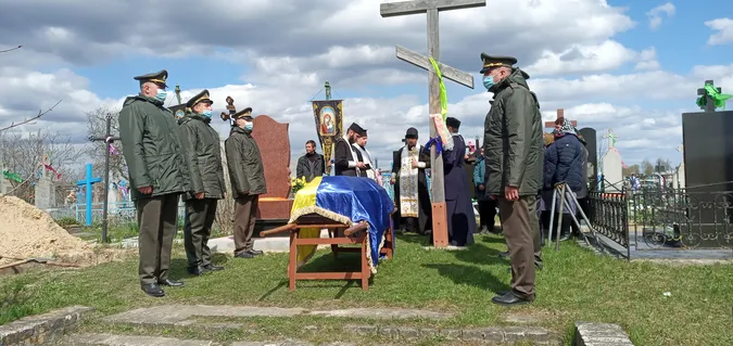 На Волині попрощалися із полеглим Героєм Олександром Луциком (фото)