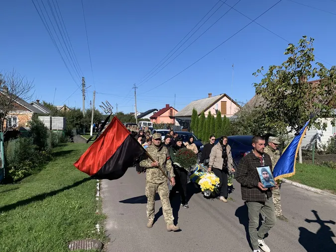 У Ківерцях попрощалися із бійцем Ігорем Бомазюком (фото)