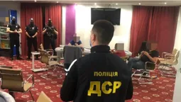 У Луцьку поліцейські припинили діяльність підпільного покер клубу (ФОТО)