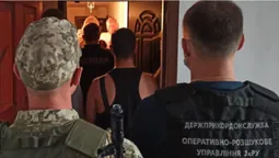 На Волині викрили контрабандиста, який переправляв людей та цигарки до Польщі (фото)