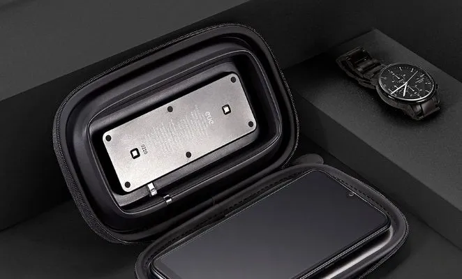 Чистота за 30 секунд: Xiaomi випустила стерилізатор для смартфонів