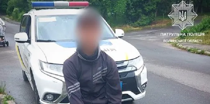 Без шолома і документів: у Луцьку зловили 17-річного порушника