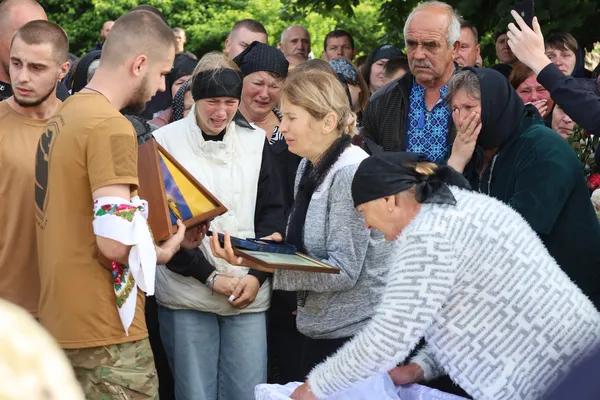 На Волині попрощалися з 20-річним Героєм Назаром Матейчуком (фото)