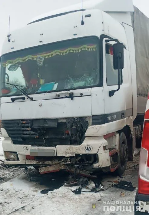 Зім'яті й перевернуті автомобілі: на Волині за добу – 39 аварій