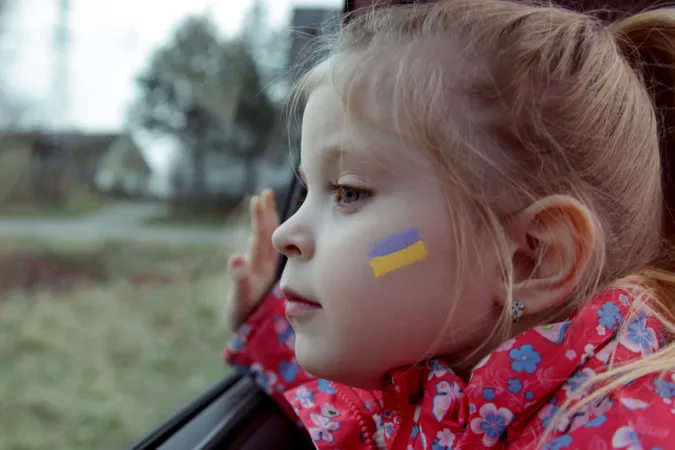 Як говорити з дітьми про війну: поради психологів