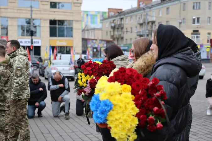 Повернувся додому через рік: у Луцьку попрощалися з воїном Андрієм Грицюком (фото)